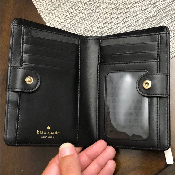 Kate Spade wallet - Picture 2 of 6